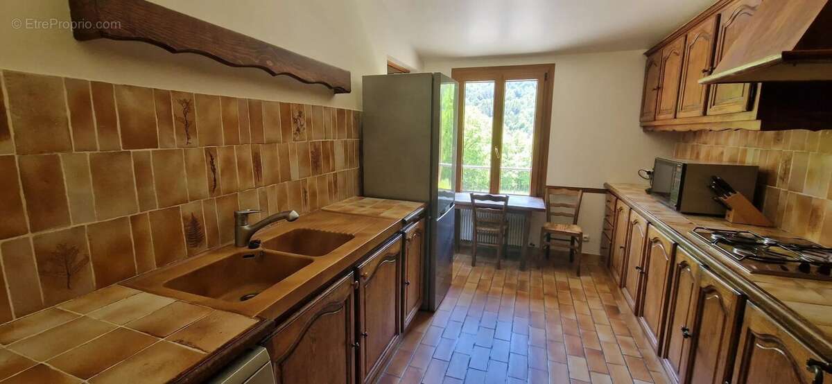 Maison à GREOLIERES