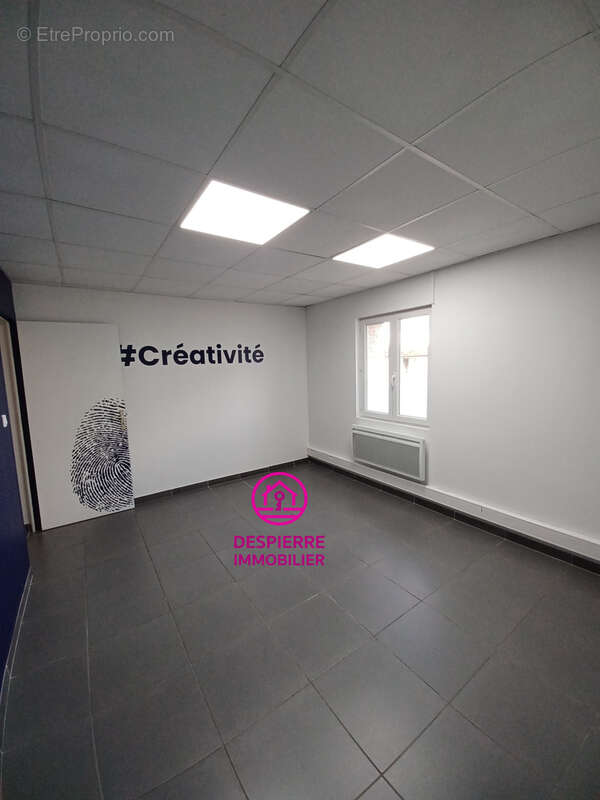 Commerce à SALAISE-SUR-SANNE