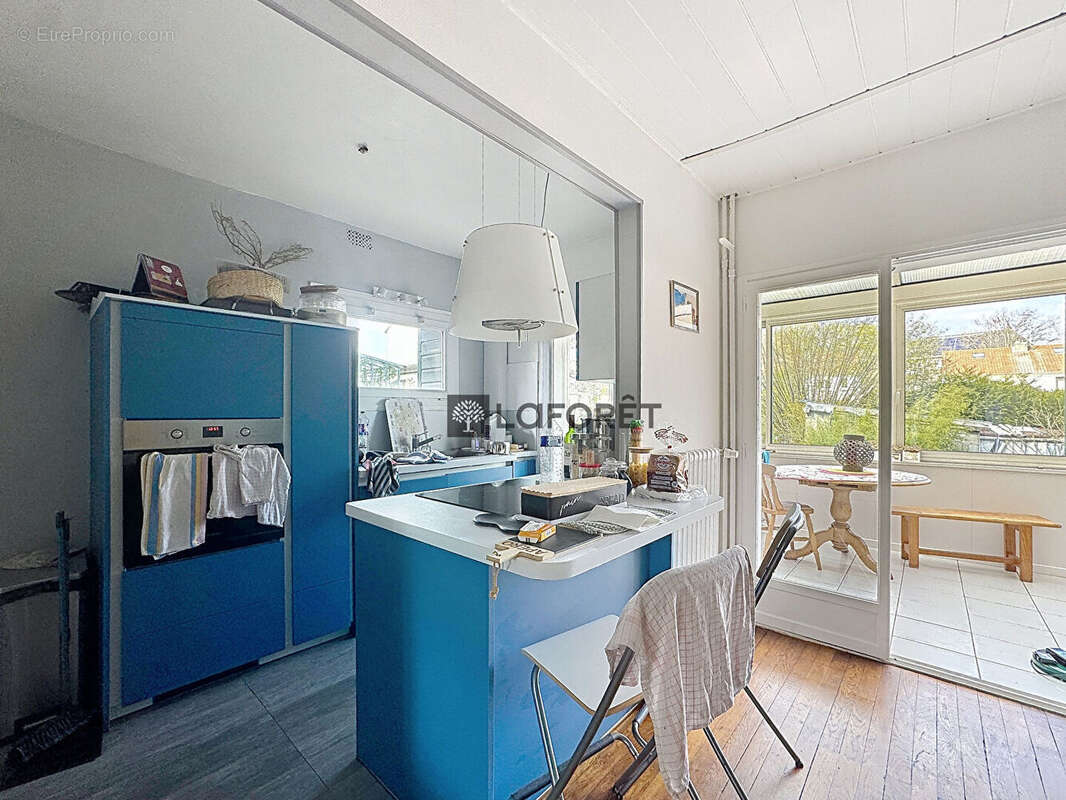 Maison à SAINT-ETIENNE-DU-ROUVRAY