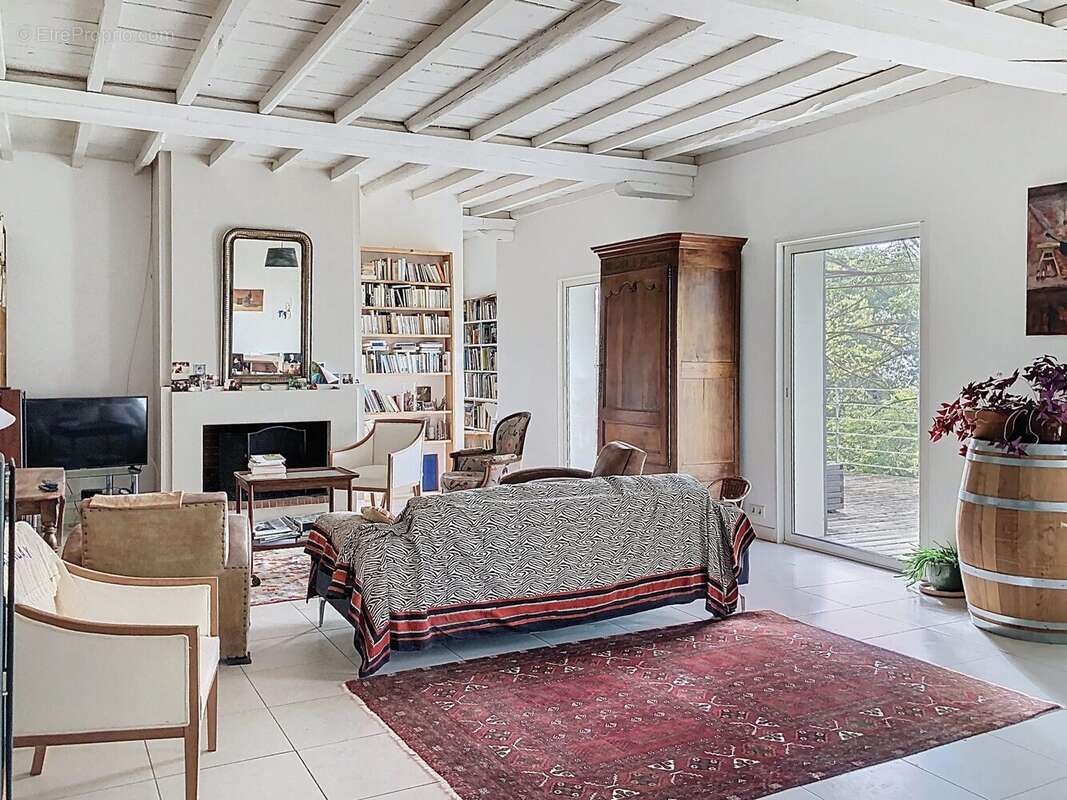 Maison à LISLE-SUR-TARN