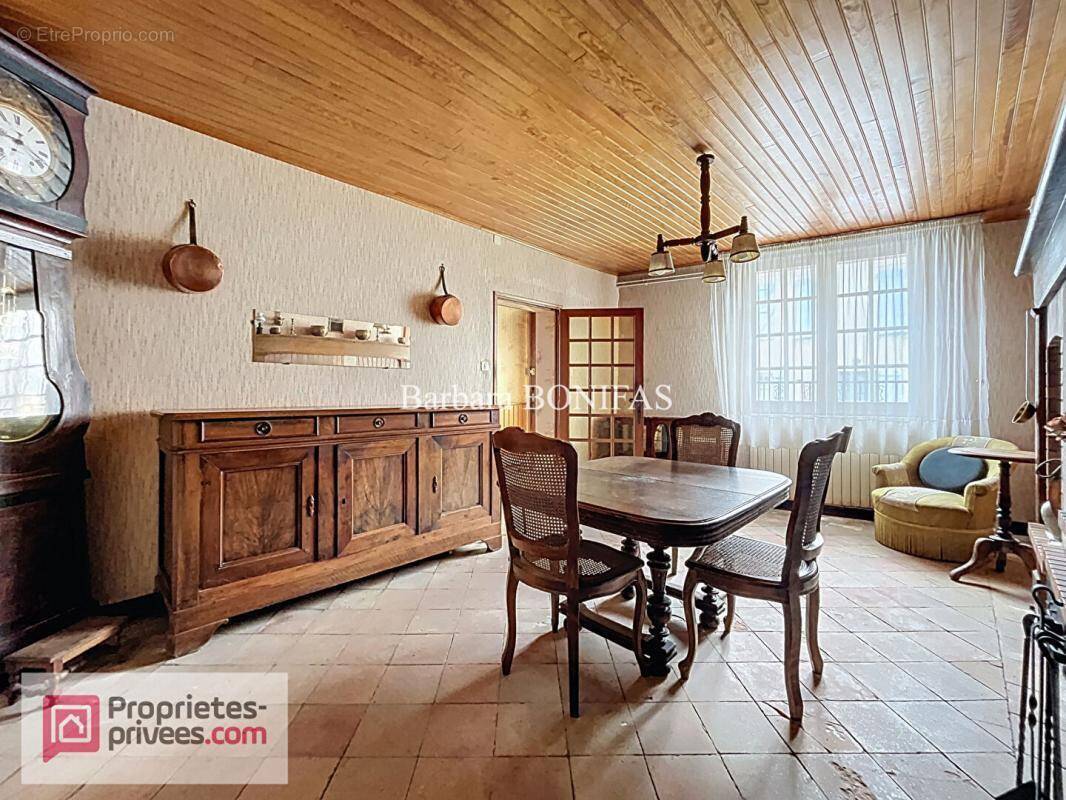 Maison à SAINT-SULPICE