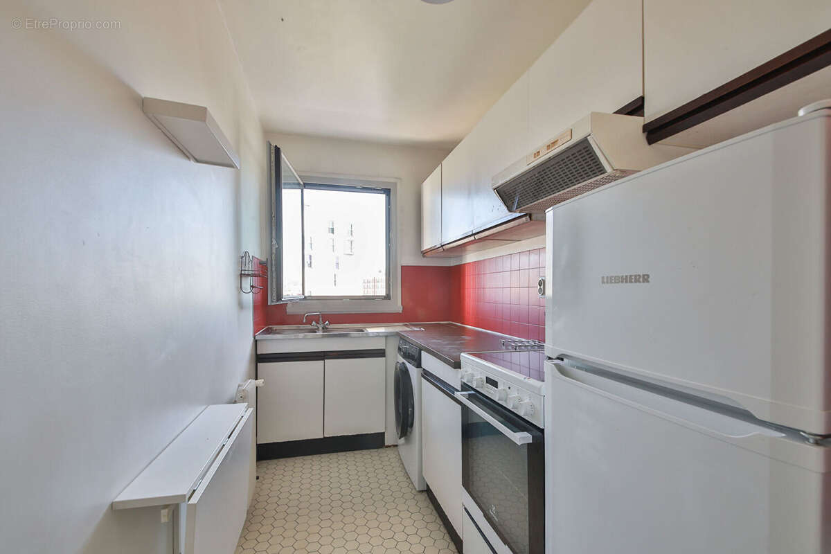 Appartement à PARIS-14E