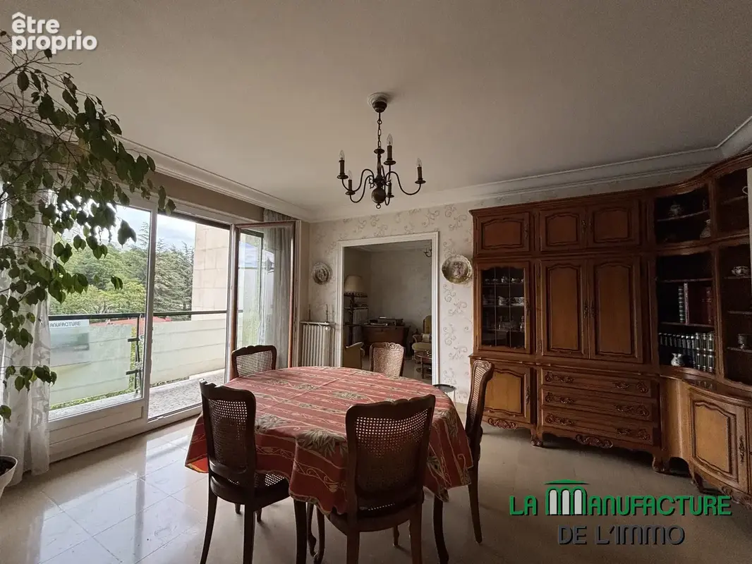 Saint etienne cours gustave nadaud - proche chavanelle - apartement t4 91,03m2 avec 2 grands balcons et cave - photo 10