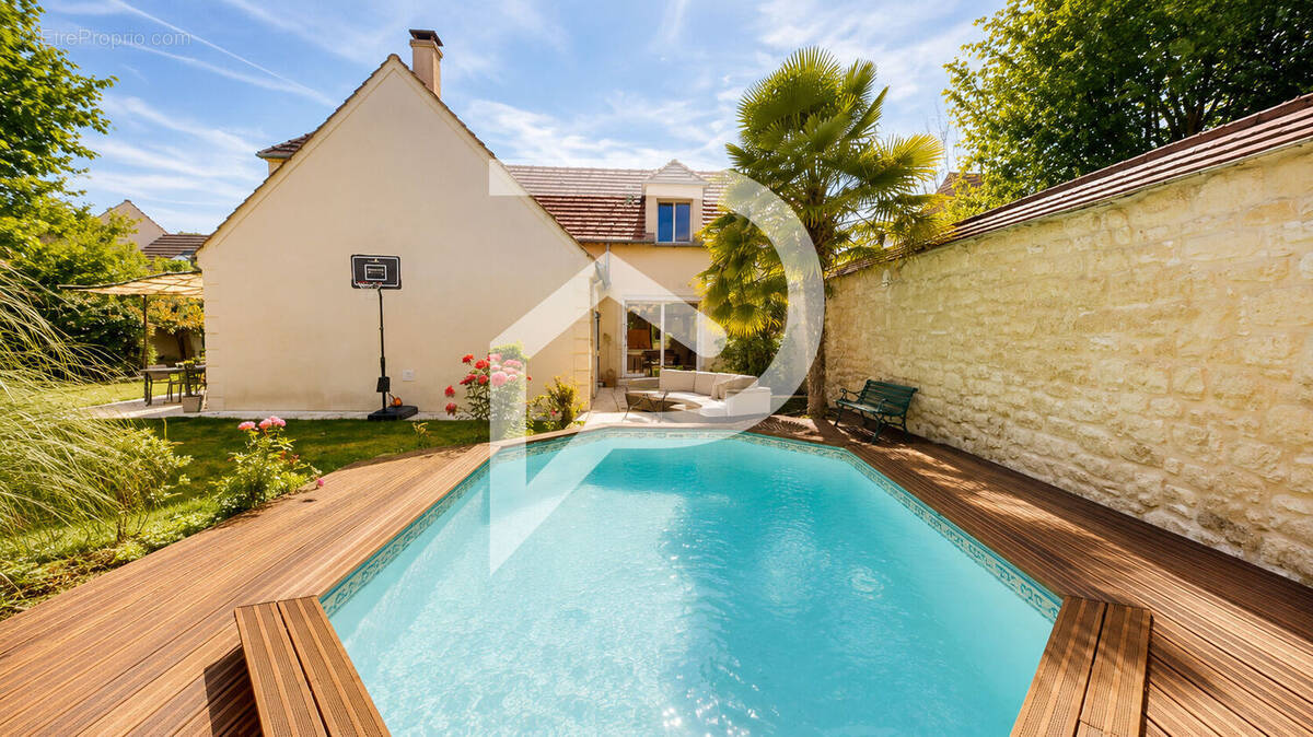 Maison à MAULE