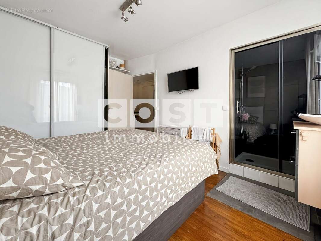 Appartement à CLICHY