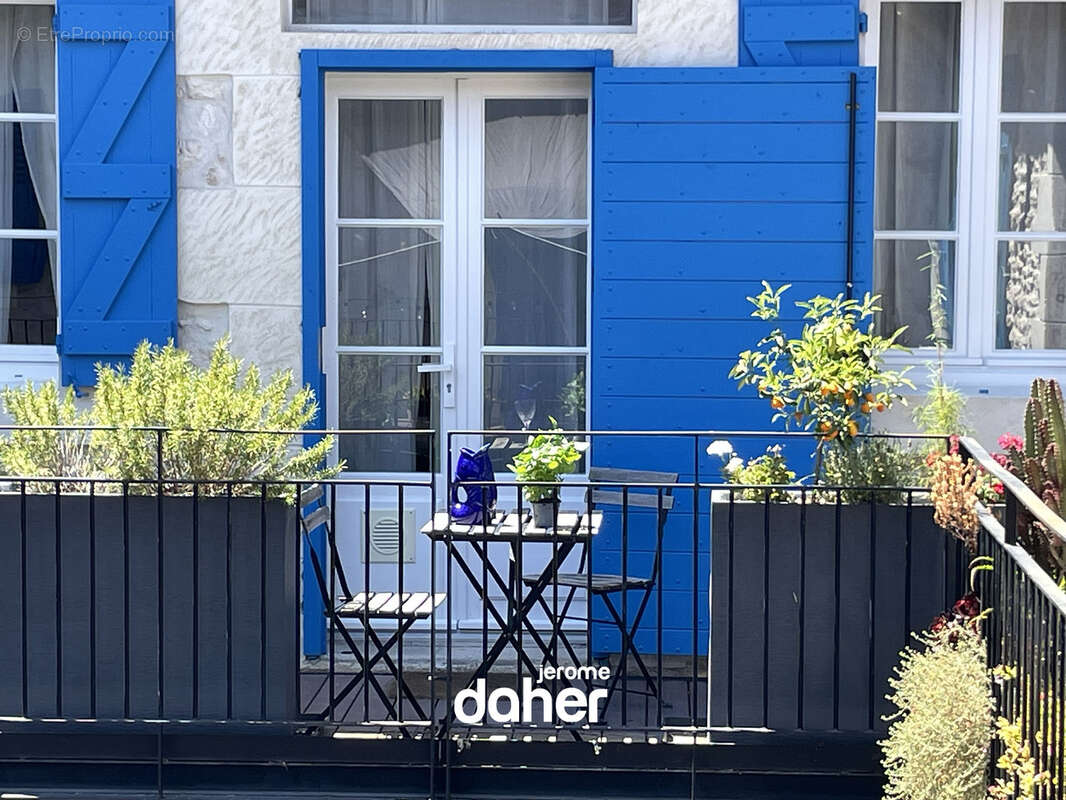 Appartement à MARSEILLE-6E