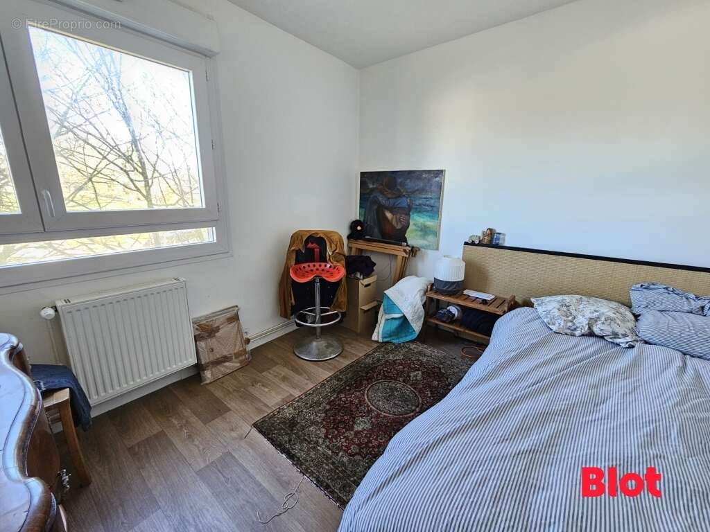 Appartement à FOUGERES