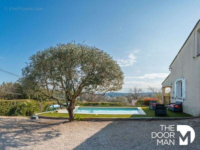 Maison à FLASSANS-SUR-ISSOLE