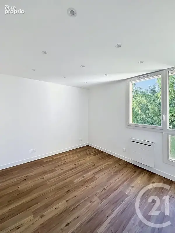 Appartement 4 pièces 83 m² à vendre à Savigny-Le-Temple (77176) - photo 8