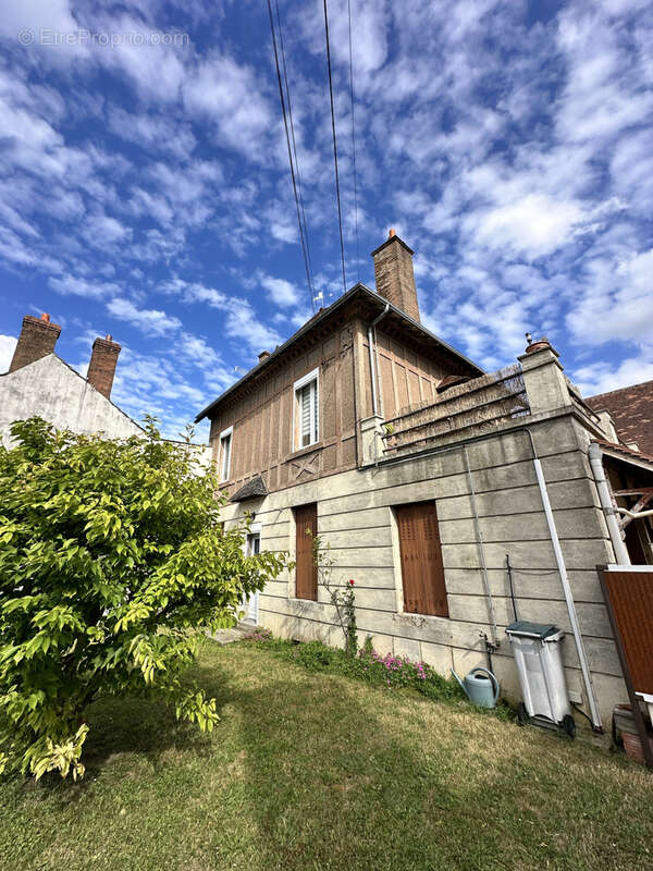 Appartement de caractère de 130 m2 en plein centre de Fay-aux-Loges - photo 9