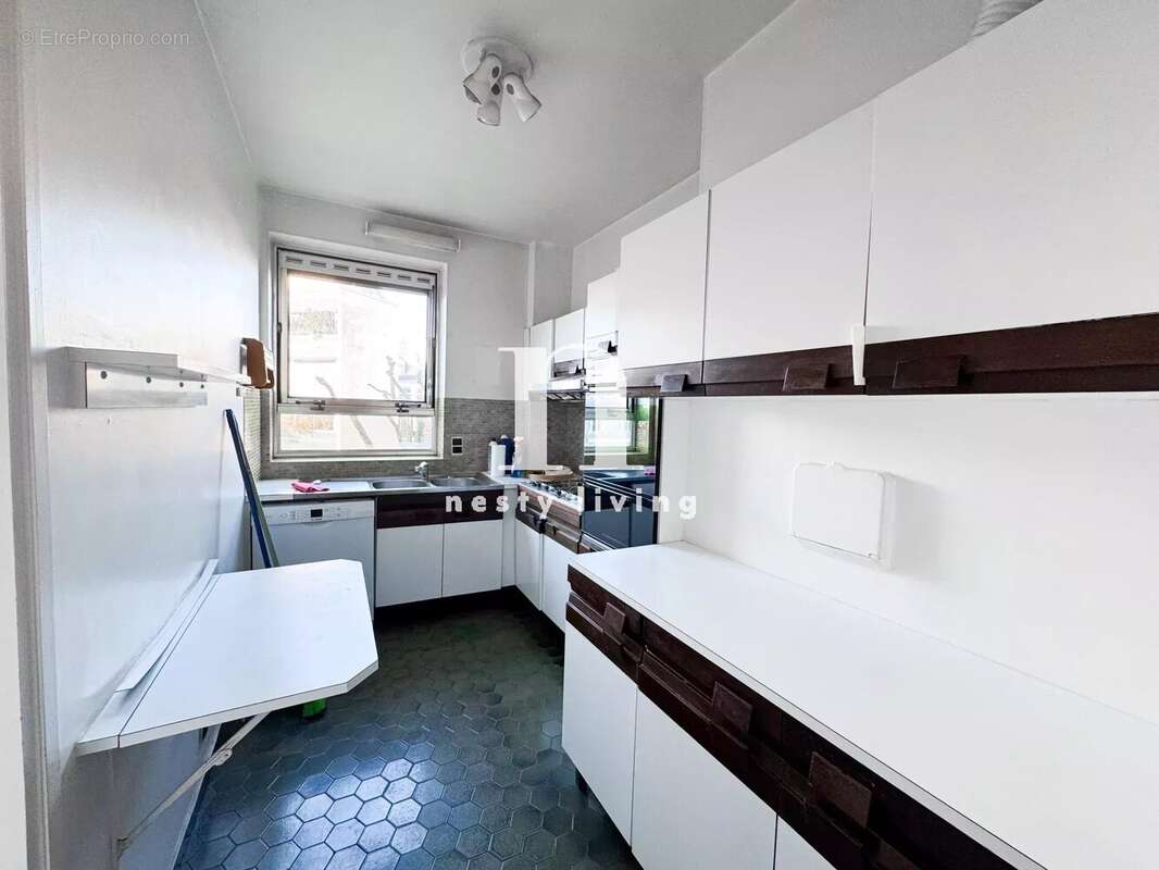 Appartement à PARIS-7E