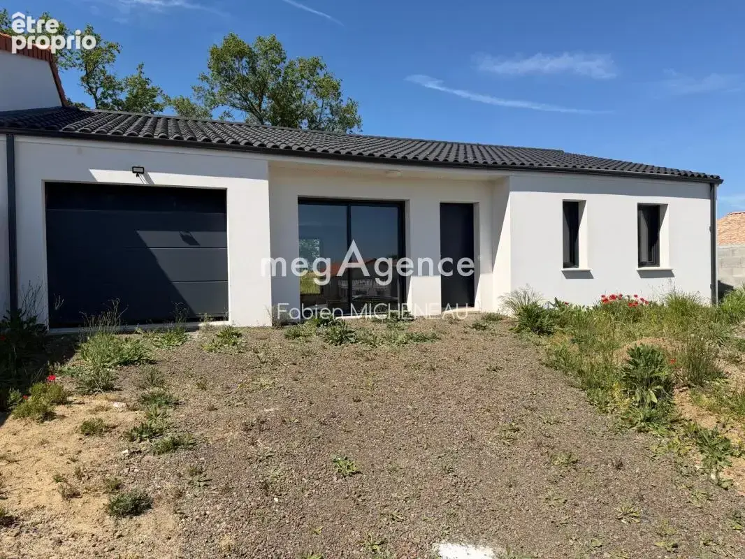 Maison neuve plain pied, Le May sur Evre, 101 m², 3 chambres - photo 2