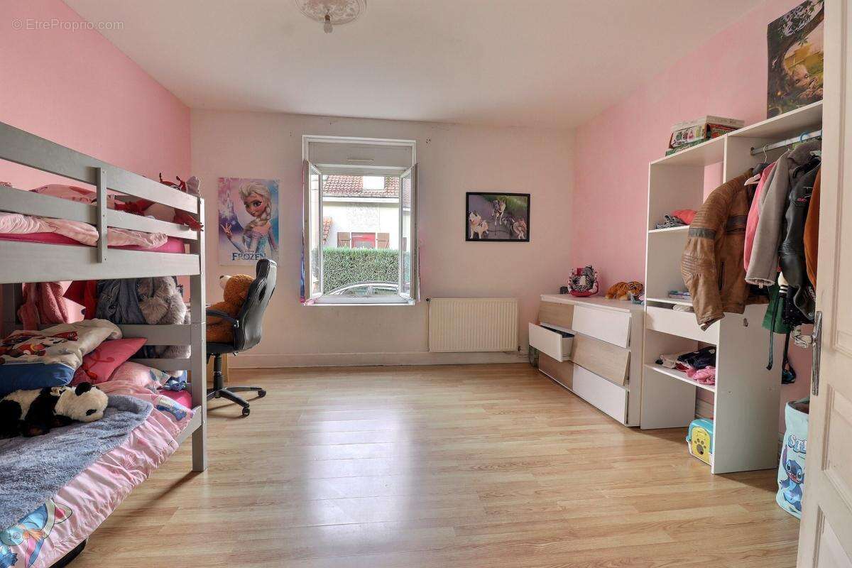 Maison à THAON-LES-VOSGES