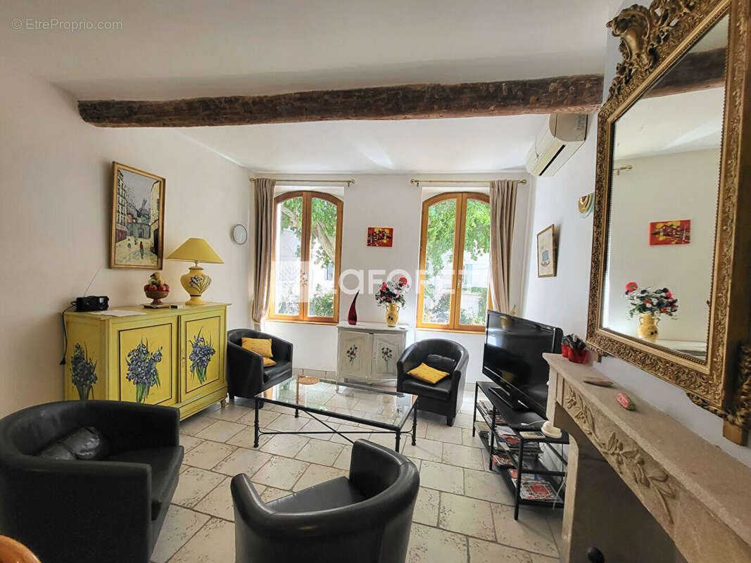 Maison à L'ISLE-SUR-LA-SORGUE