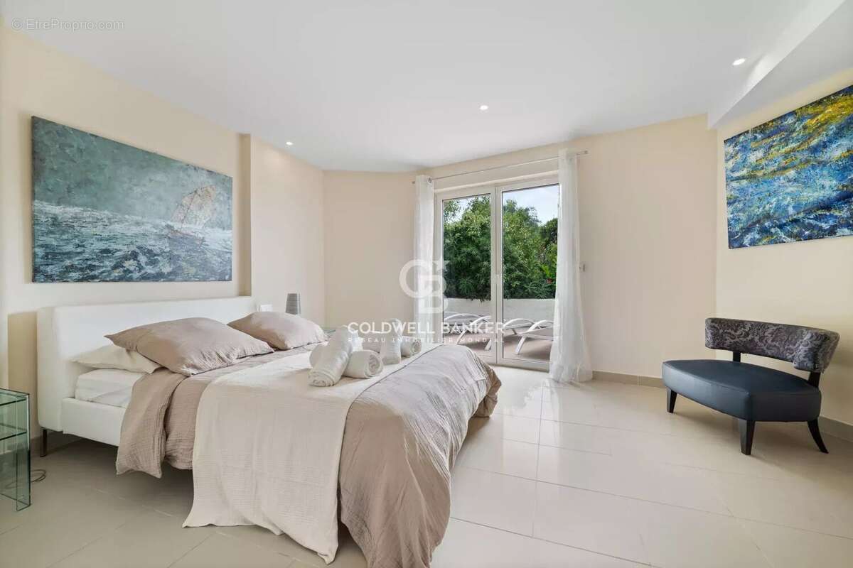Maison à MOUGINS