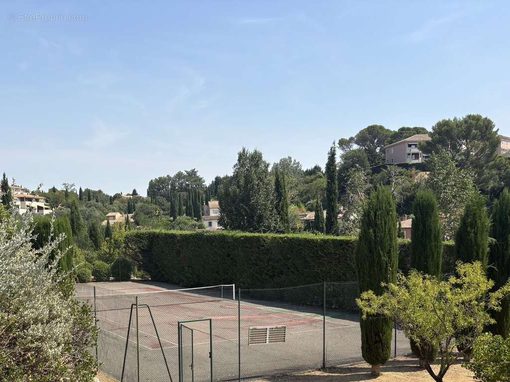 T3 60 m2 Résidence de standing avec piscine et tennis Aix Nord - photo 10