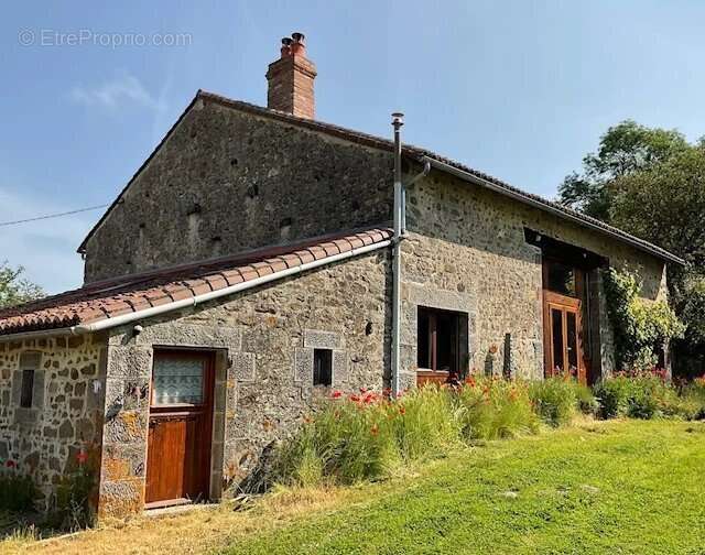 Maison à ORADOUR-SAINT-GENEST