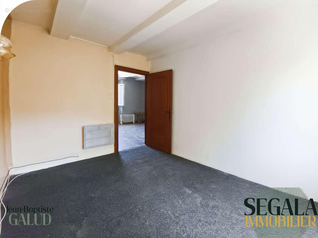 Maison de village de 82 m2 avec deux chambres, jardin et vue dégagée - photo 9