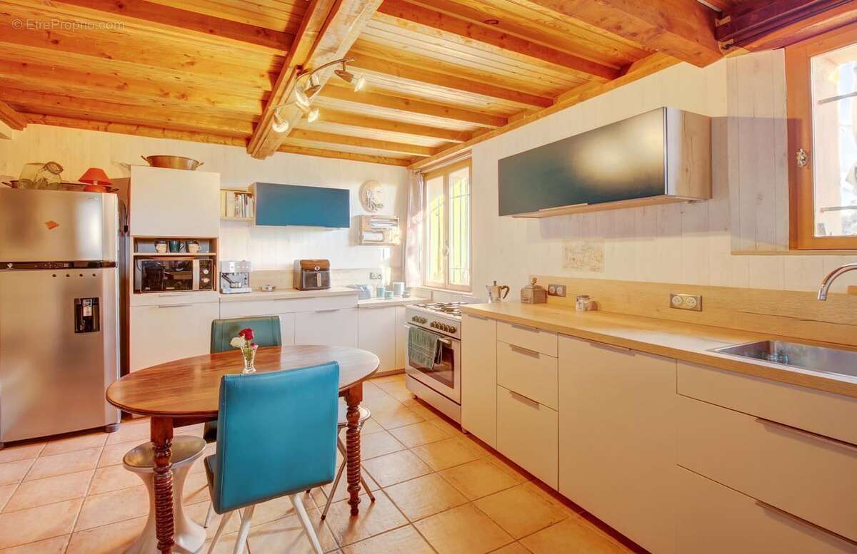 Colomars: Maison 5 Pièces avec Studio indépendant, garage - photo 2