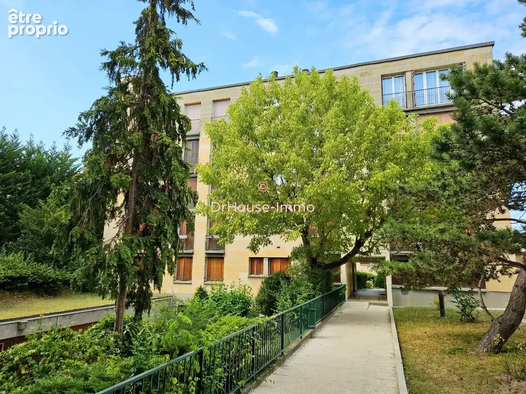 Appartement 3 pièces 65 m² à vendre à Saint-Maur-Des-Fosses (94100) - photo 1