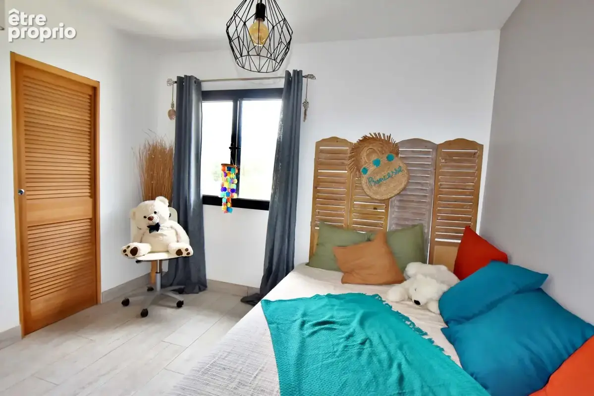 Sollies toucas (83) - maison coup de coeur de 150 m² 6 pieces - vue imprenable - atypique lumineuse et au calme - photo 48