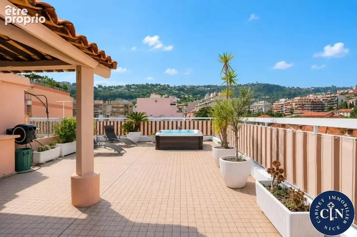 Appartement 3 pièces 70 m² à vendre à Nice (06100) - photo 2