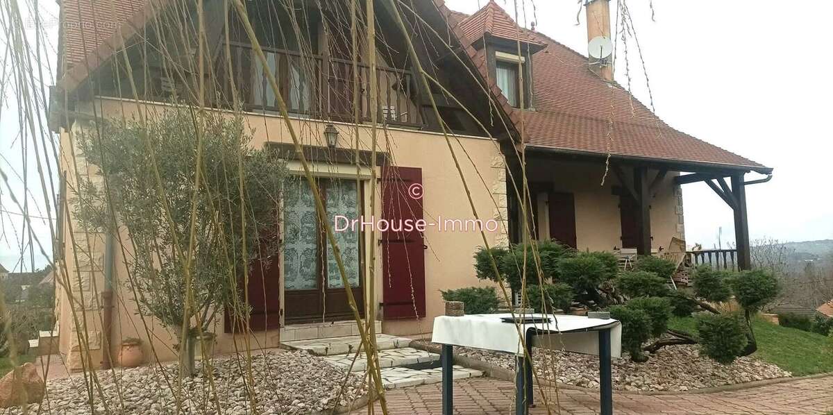 Maison à COSNAC