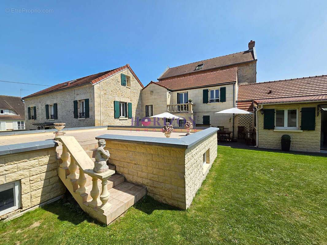 Maison à VILLERS-SOUS-SAINT-LEU