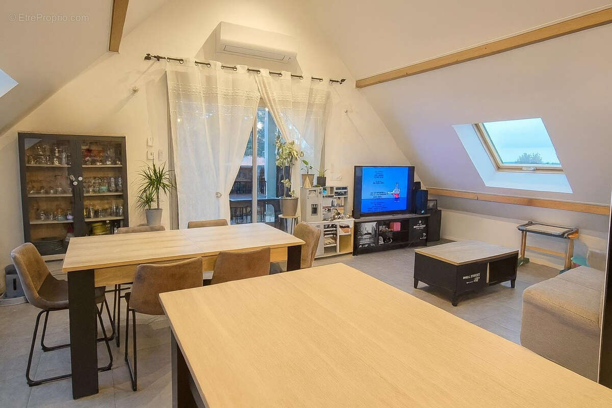 Appartement à DOLOMIEU