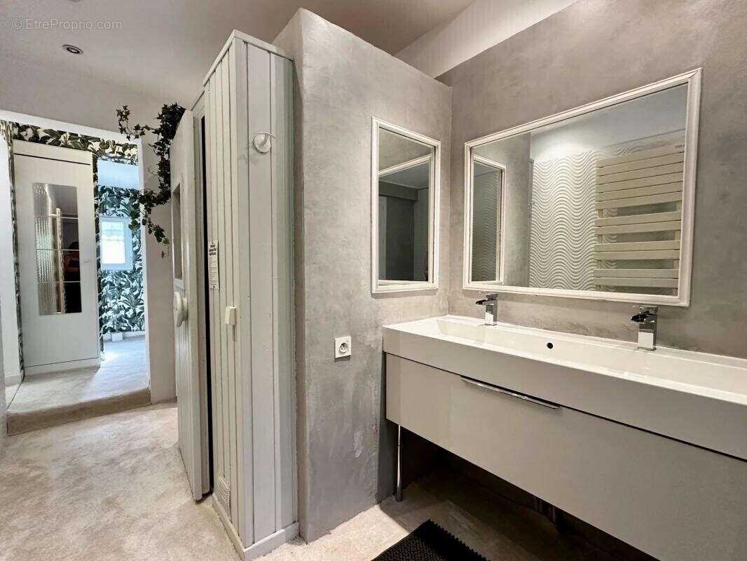 Maison à LES ANGLES