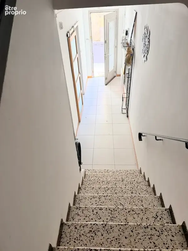 Roquefort-Des-Corbières : Maison de village 120 m2 avec terrasse sur les toits - photo 2