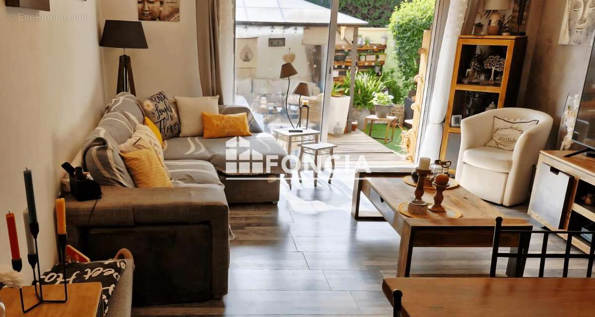 Appartement à MANDELIEU-LA-NAPOULE