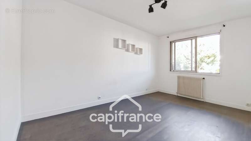 A 10 mn Centre-Ville-Proche bords de Marne- A vendre appartement 4 pièces-2 chambres-traversant- Sans vis à vis - photo 9