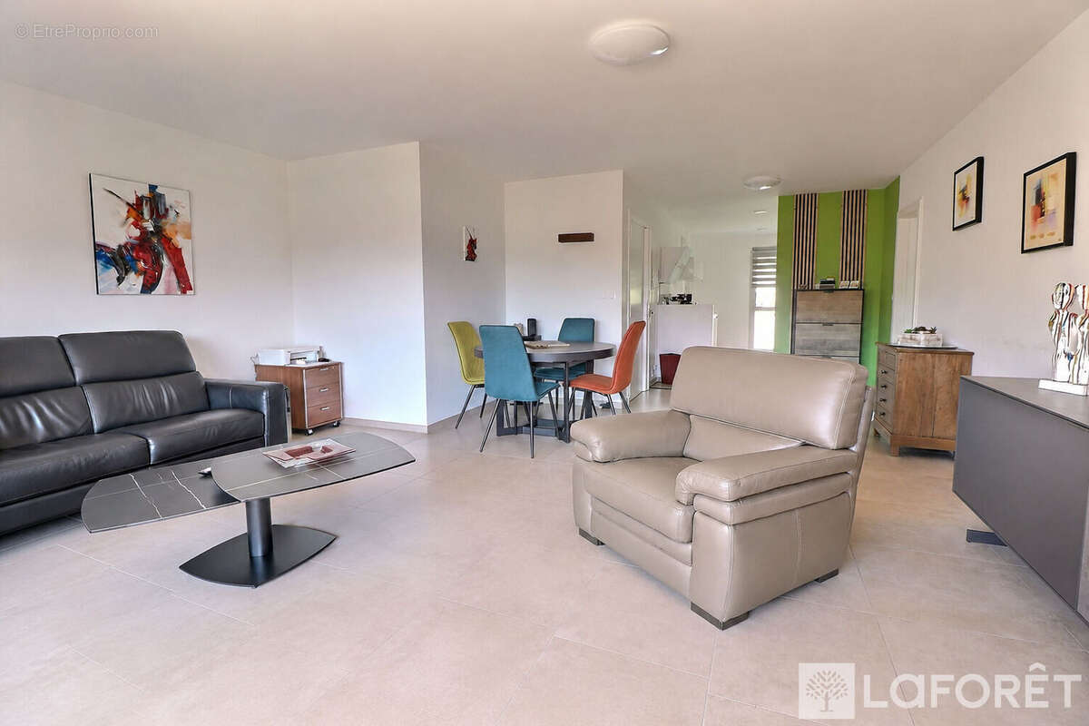 Appartement à HYERES