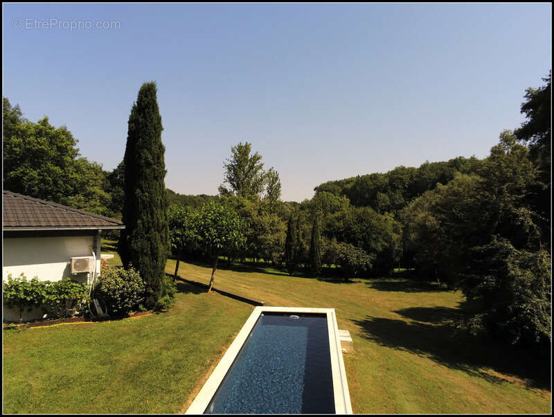 Maison à LA ROMIEU