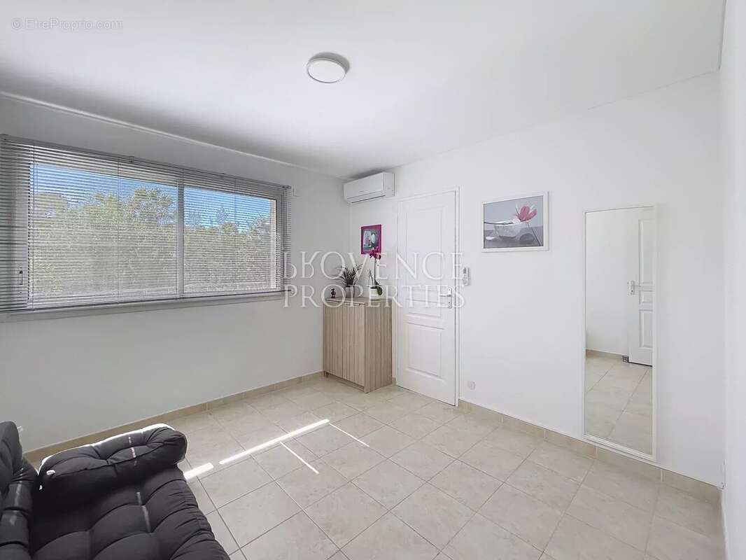 Maison à FLASSANS-SUR-ISSOLE