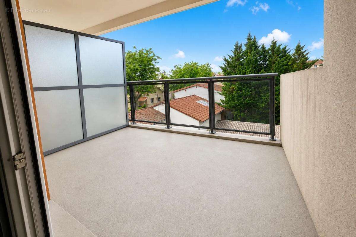 Appartement à LYON-8E