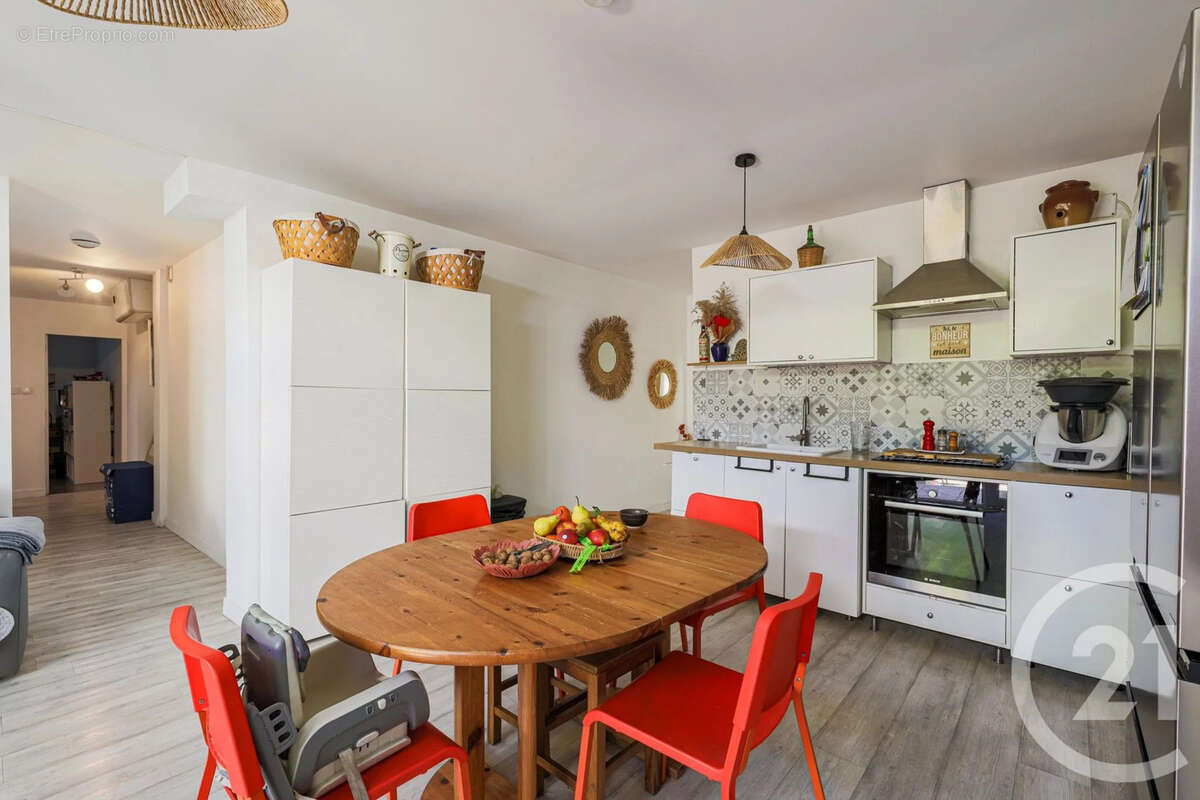 Appartement à FONTAINE
