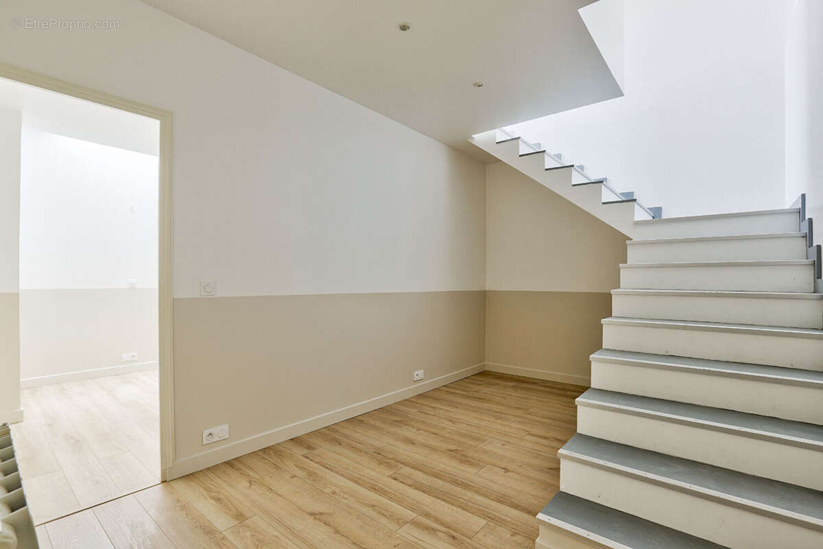 Appartement à COLOMBES