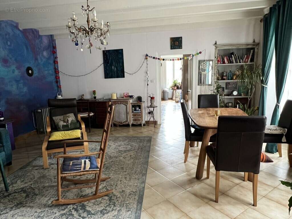 Maison à VILLEFAGNAN