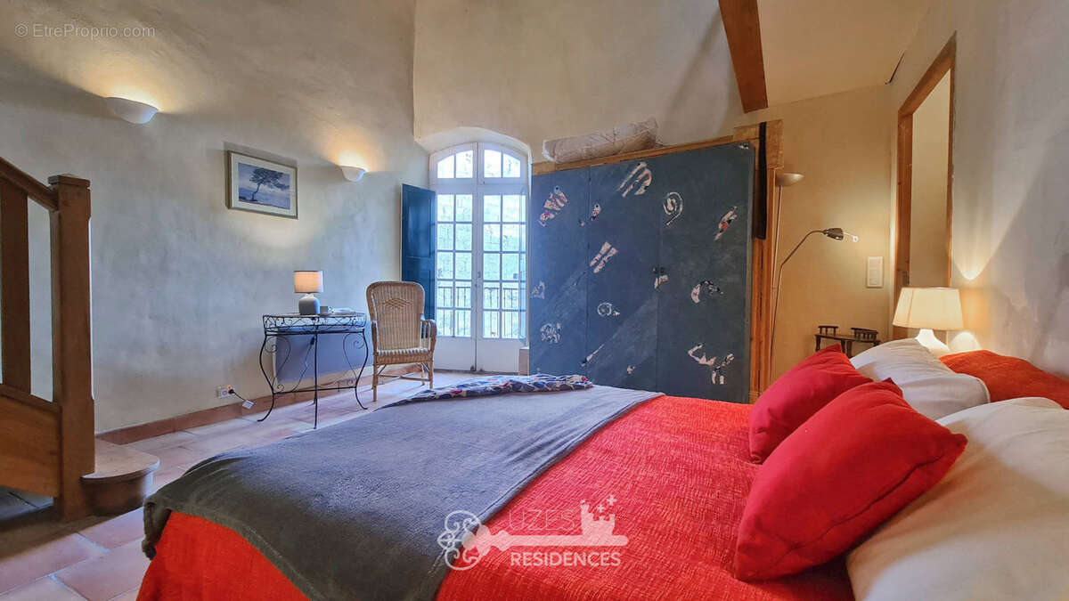 Maison à SAINTE-ANASTASIE