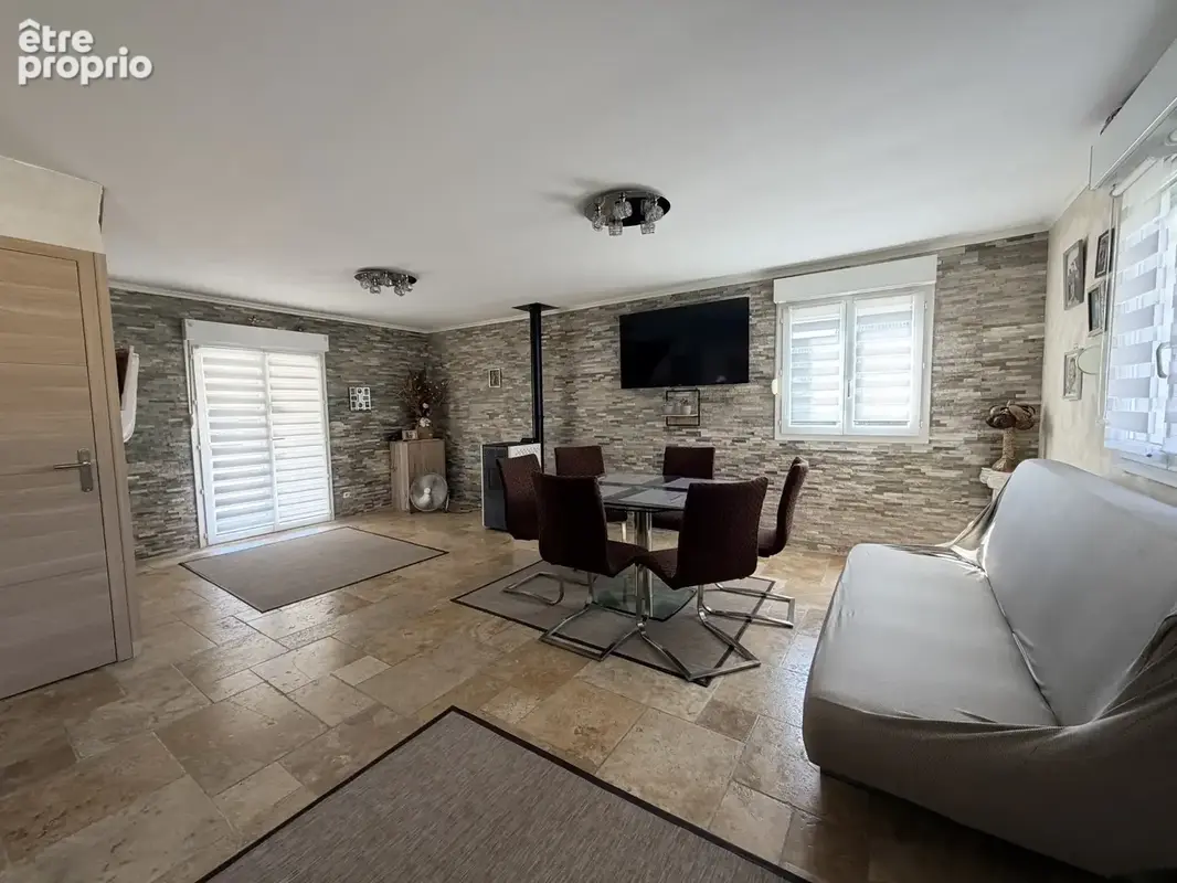Izeure, maison t3 sur grand terrin de 926 m2 - photo 5