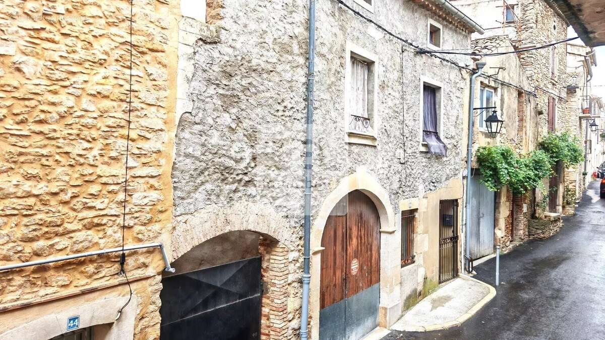 Maison à BAGNOLS-SUR-CEZE