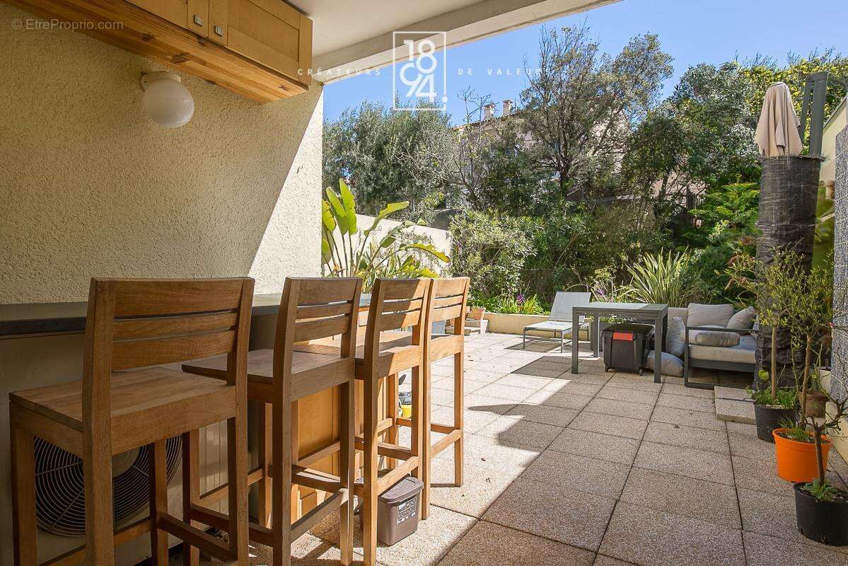 Appartement à MARSEILLE-8E