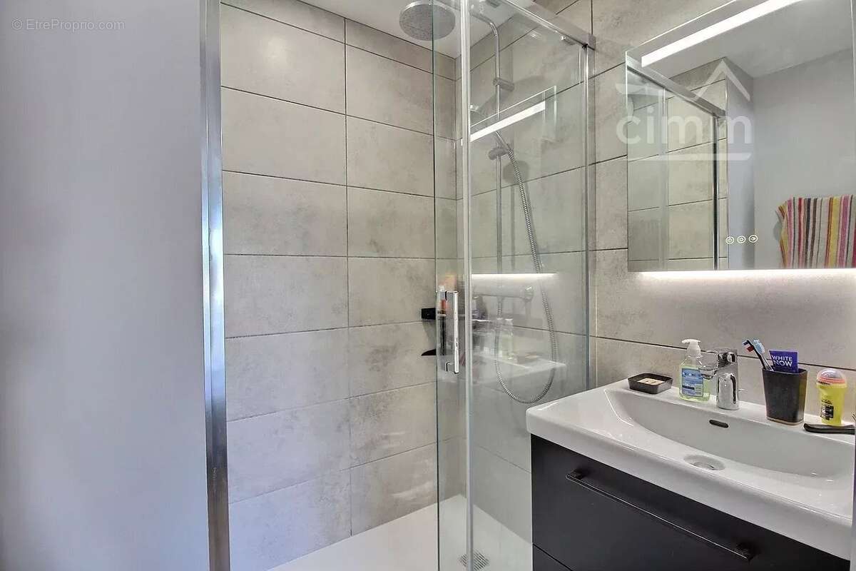 Appartement à SAINT-CYR-SUR-LOIRE