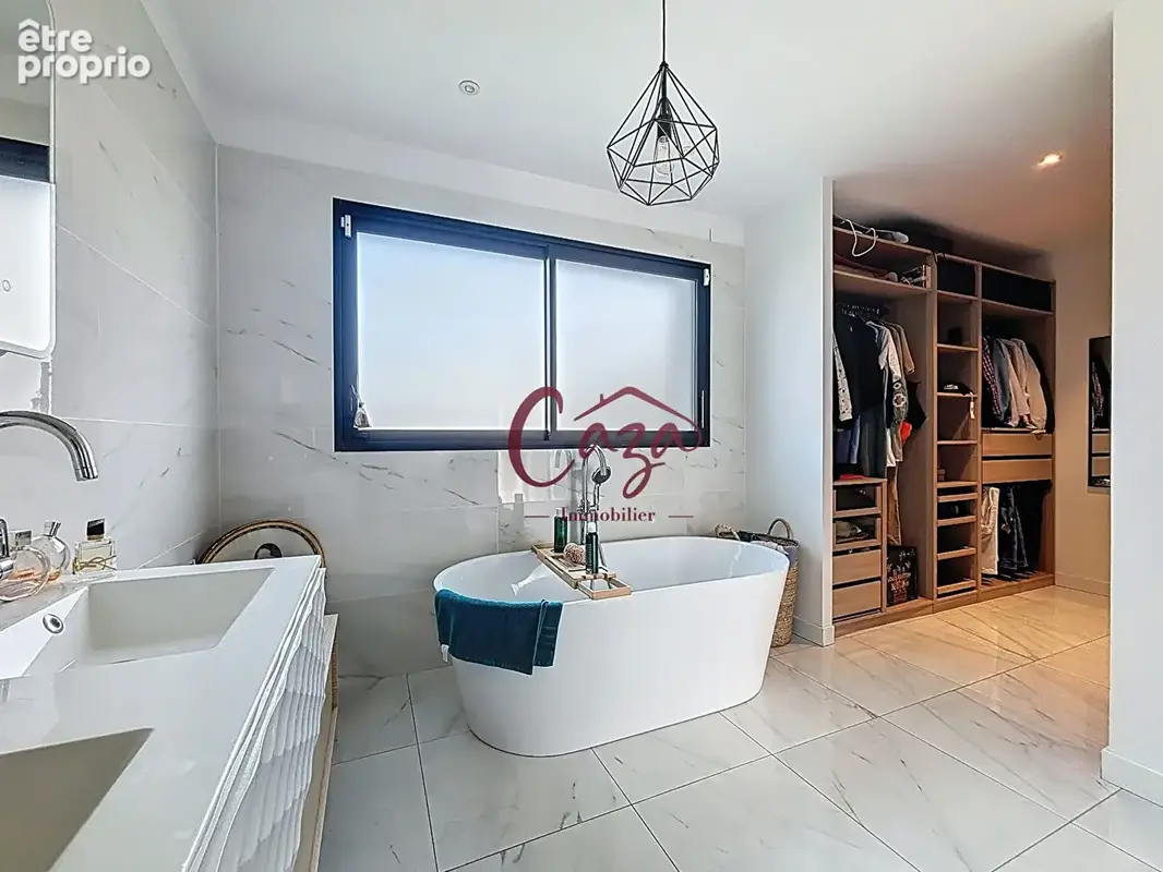 Maison 202 m2 secteur Camblanes - photo 7