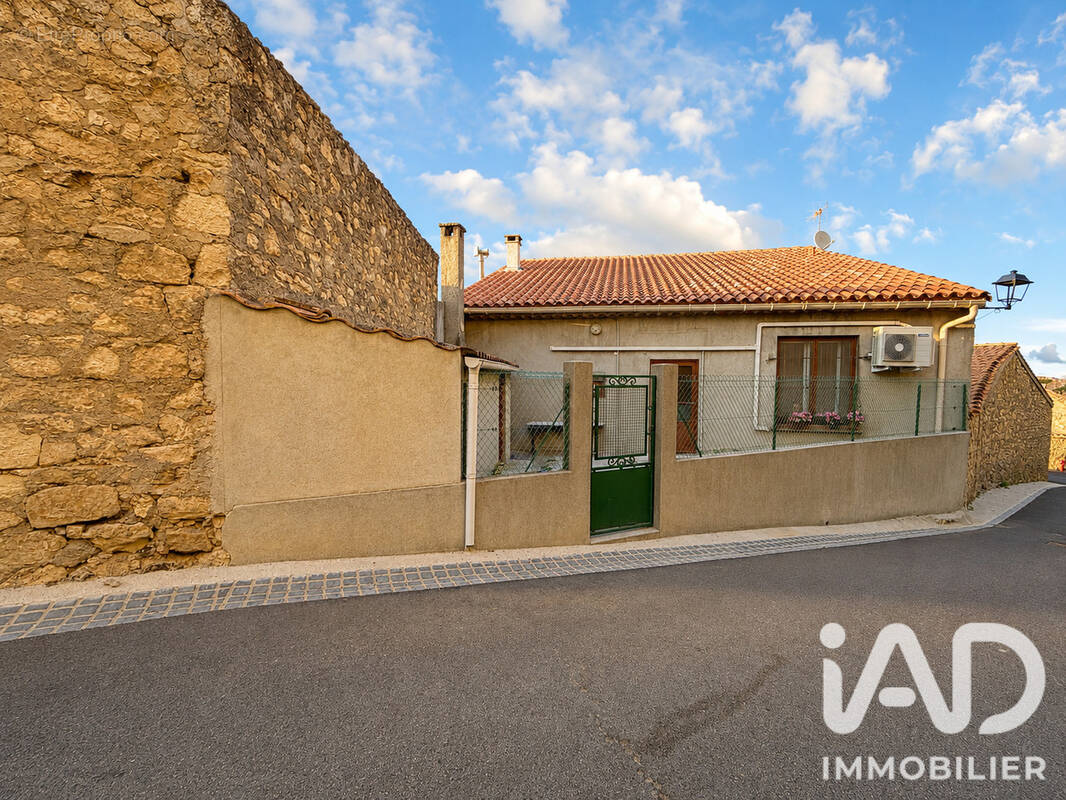 Photo 1 - Maison à ROQUEFORT-DES-CORBIERES