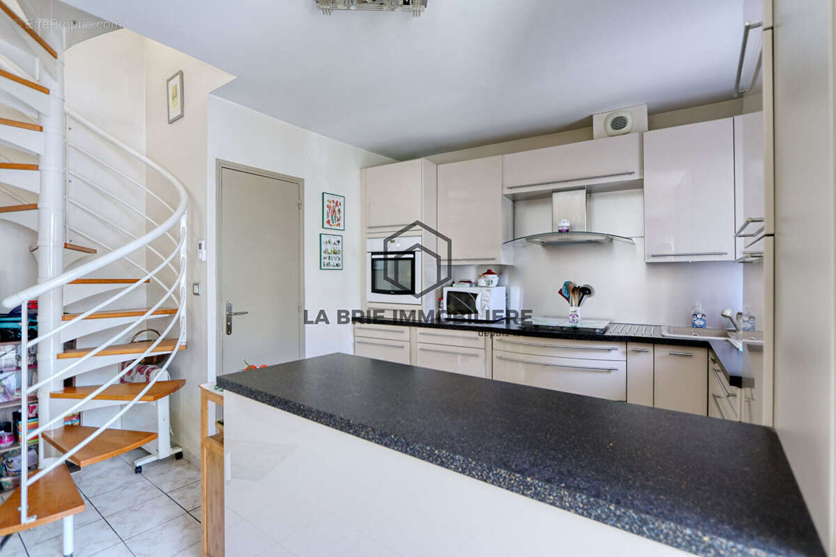 Maison à VILLECRESNES