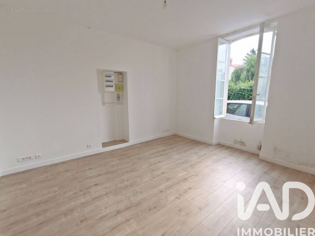 Photo 1 - Maison à MENOMBLET