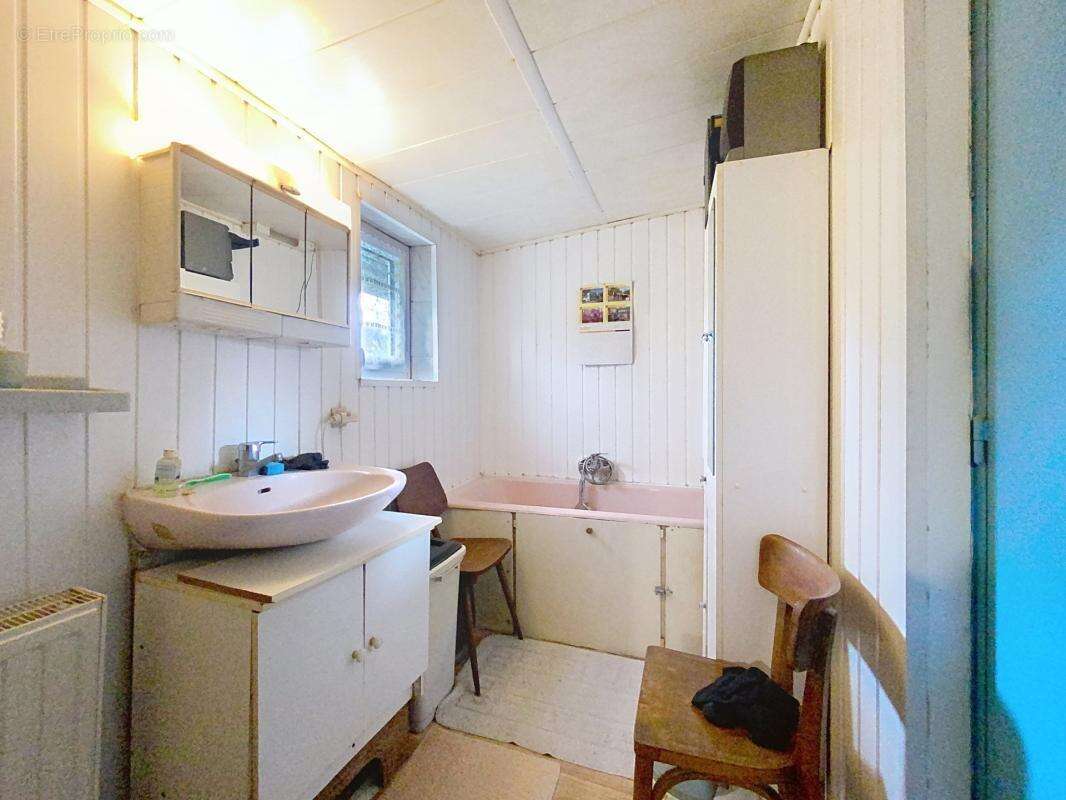 Maison ancienne avec jardin, 2 chambres - photo 8